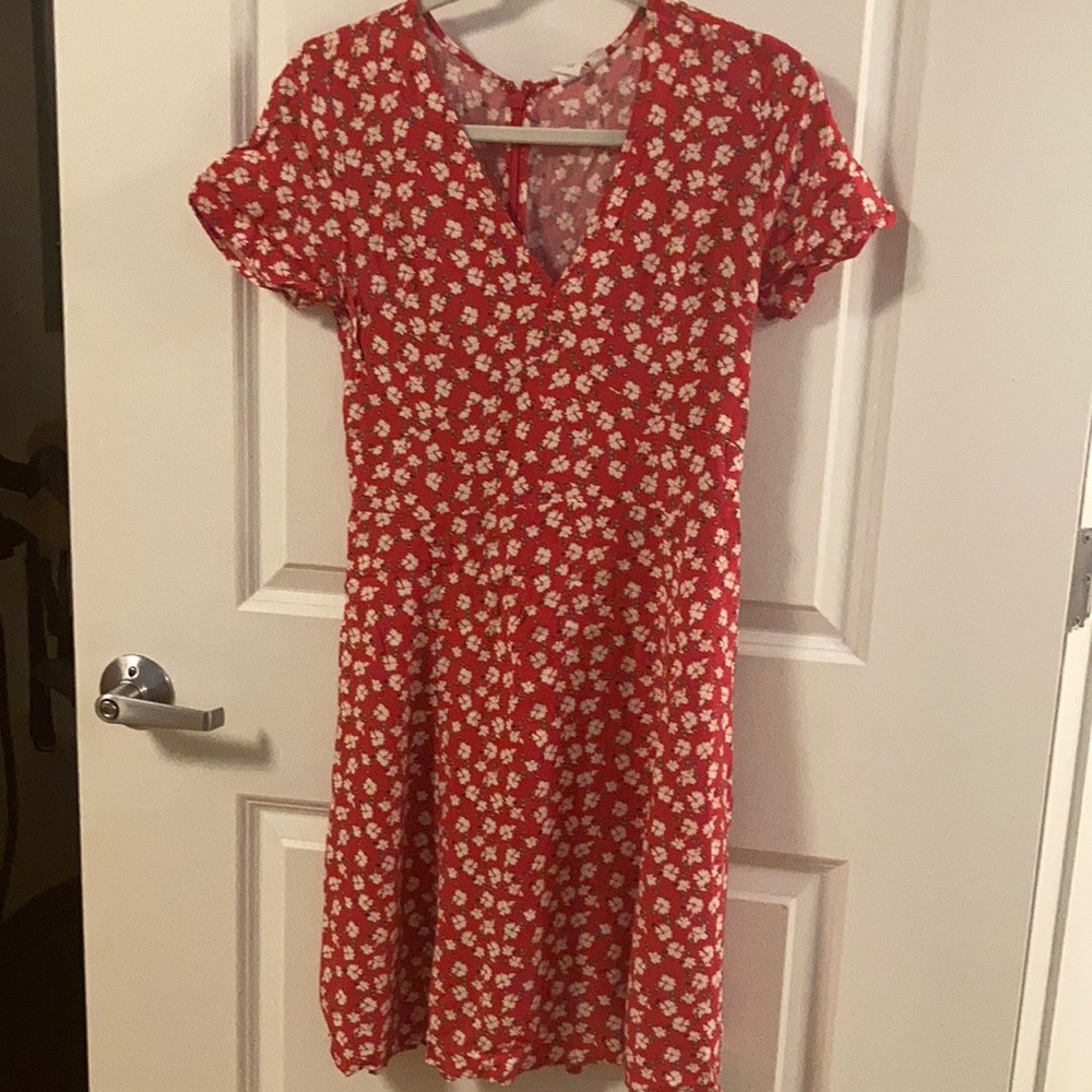 Red floral short sleeve gap dress size 2
